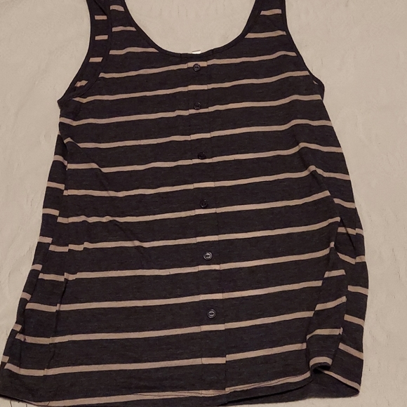 Tank - Picture 2 of 2